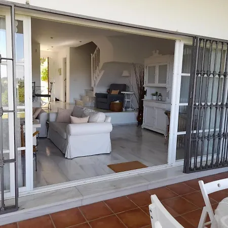 Townhouse In San Pedro- Private Garden, Golf, Beach, Pool * Estepona