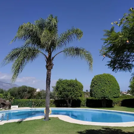 Townhouse In San Pedro- Private Garden, Golf, Beach, Pool Estepona