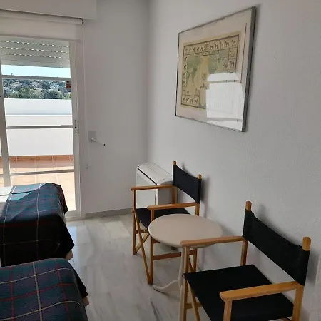 Townhouse In San Pedro- Private Garden, Golf, Beach, Pool