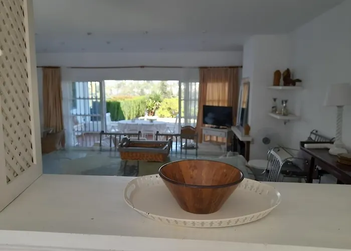 Townhouse In San Pedro- Private Garden, Golf, Beach, Pool Estepona