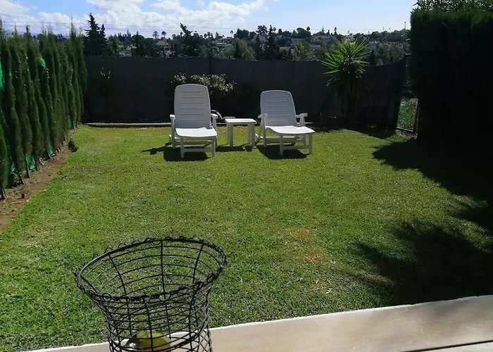 Townhouse In San Pedro- Private Garden, Golf, Beach, Pool Holiday home Estepona