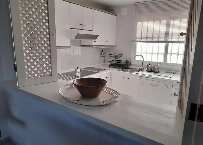 Holiday home Townhouse In San Pedro- Private Garden, Golf, Beach, Pool *