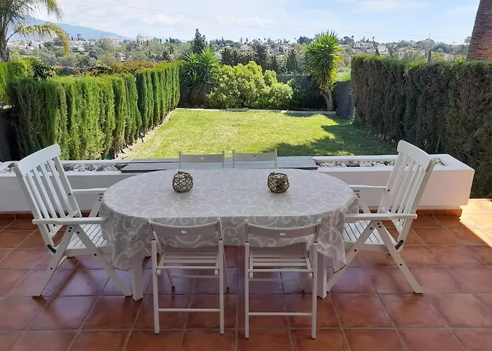 Townhouse In San Pedro- Private Garden, Golf, Beach, Pool Estepona